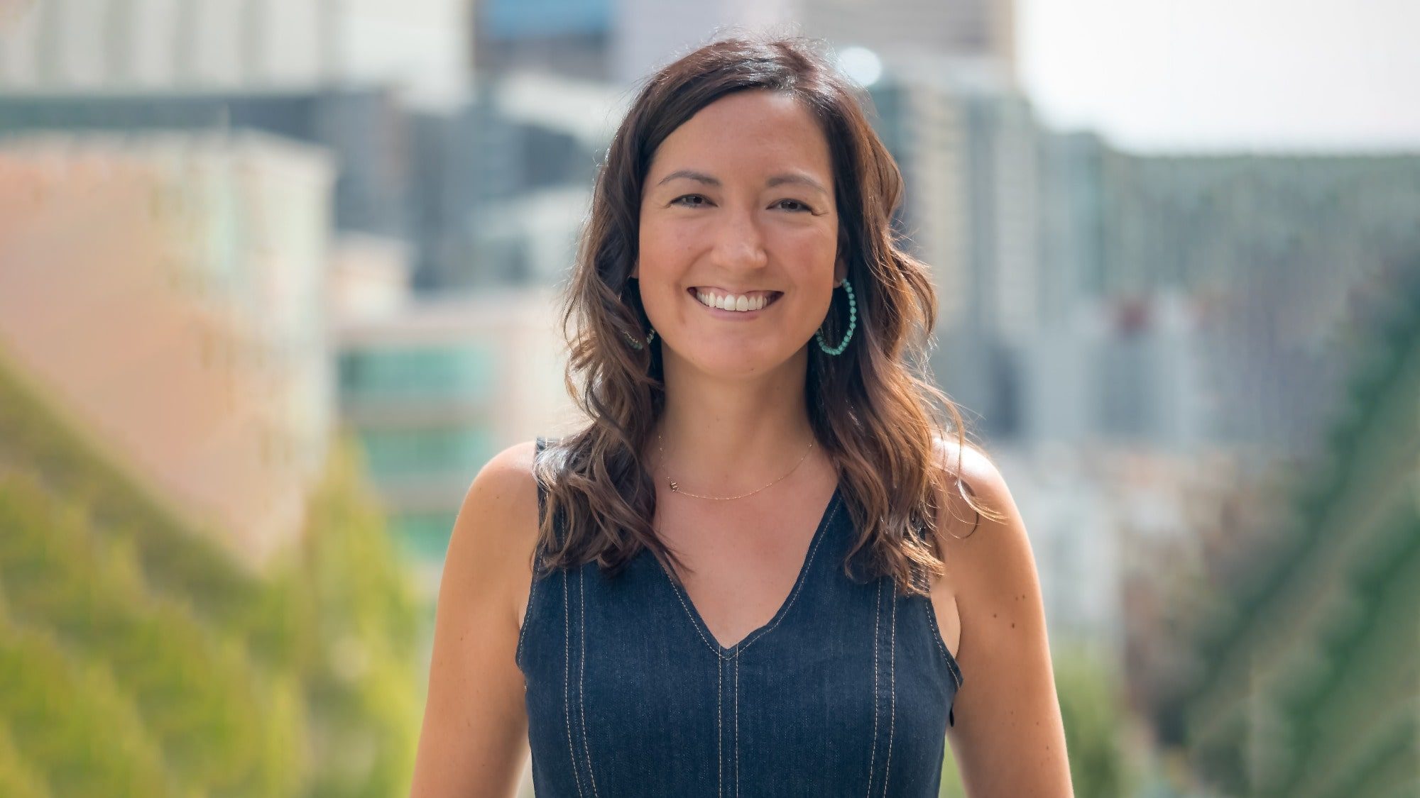 emily-cantrell-16-9-2000x1125-min