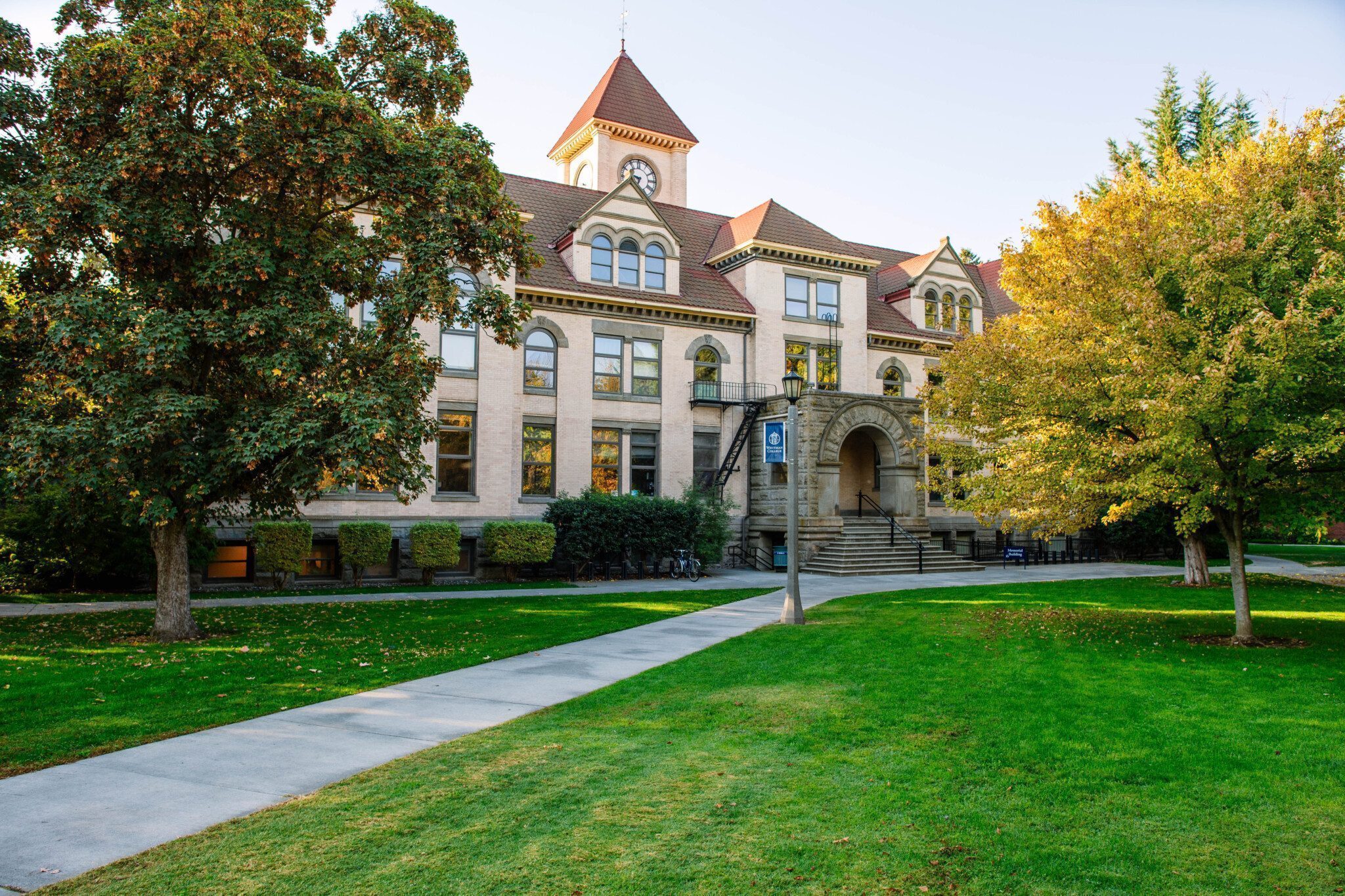 Whitman College has been named the top higher-ed institution in Washington state.